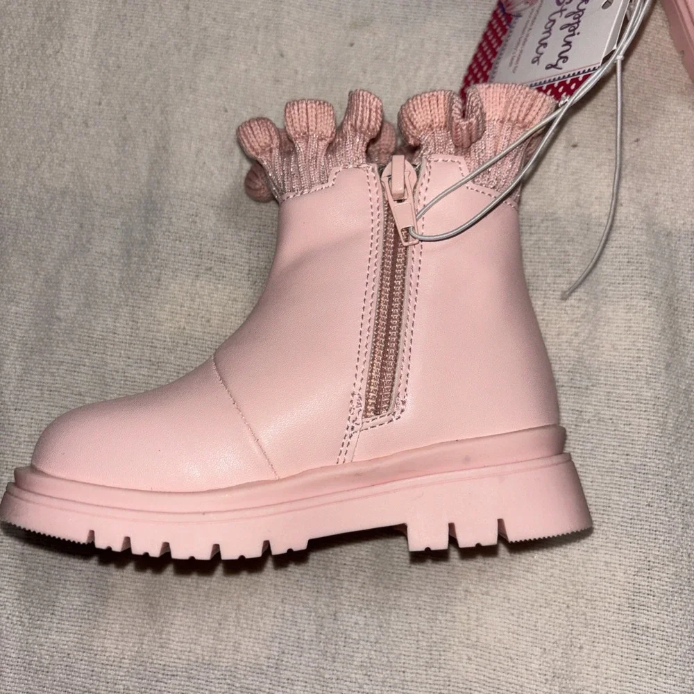 Stepping Stone Girls Pink Boots  Ruffle Heart 5Y NWT‎